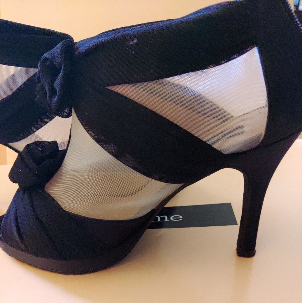 Heels - Picture 7 of 8